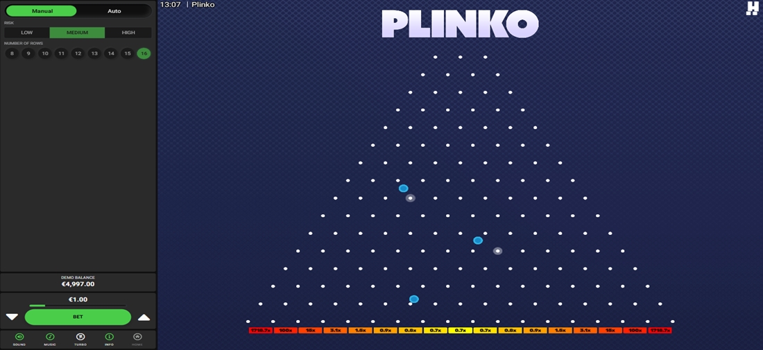 Base game Plinko by Hacksaw Gaming